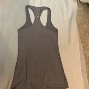 Lululemon size 6 cool racer back heather gray